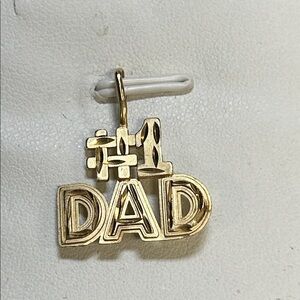 480677 14k #1 DAD pendant 1.3g
